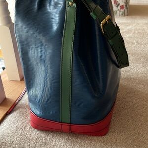 Louis Vuitton Colorblock Epi Noé GM